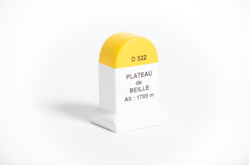 plateau de beille road marker model